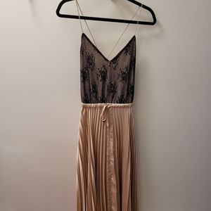10$ with bundle- Dress boutique 1861